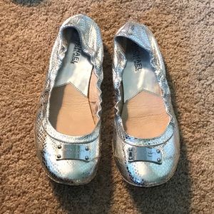 MICHAEL Michael Kors silver ballet flat, size 8